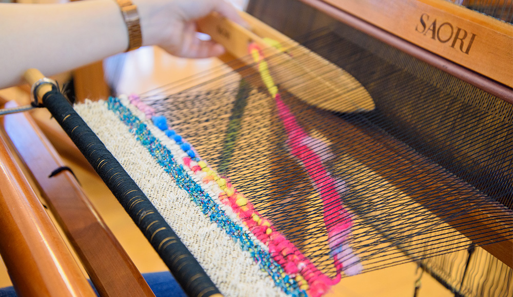 紡いだ糸で織れば、素敵なアクセントに！